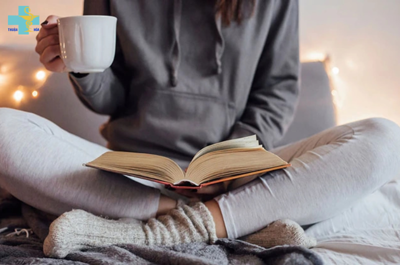 người lớn đi ngoài nhiều lần trong ngày