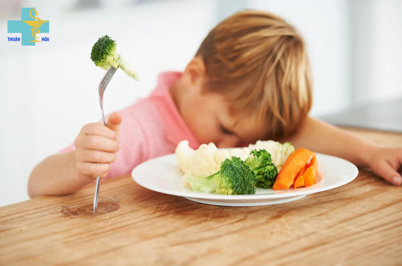 Trẻ suy dinh dưỡng thấp còi: Nguyên nhân, dấu hiệu và cách khắc phục 1 suy dinh dưỡng do chế độ dinh dưỡng